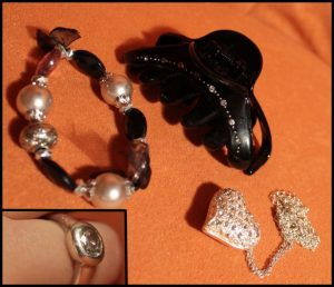 accessories body doplňky dress Get ready with me hair líčení make-up parfém perfume  ples prom šaty tělo vlasy avon alverde elf dove manufaktura 82 sunrise british victoria's secret lips rty oči eye