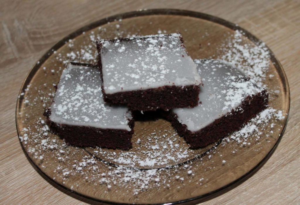 Vegan perník s citronovou polevou